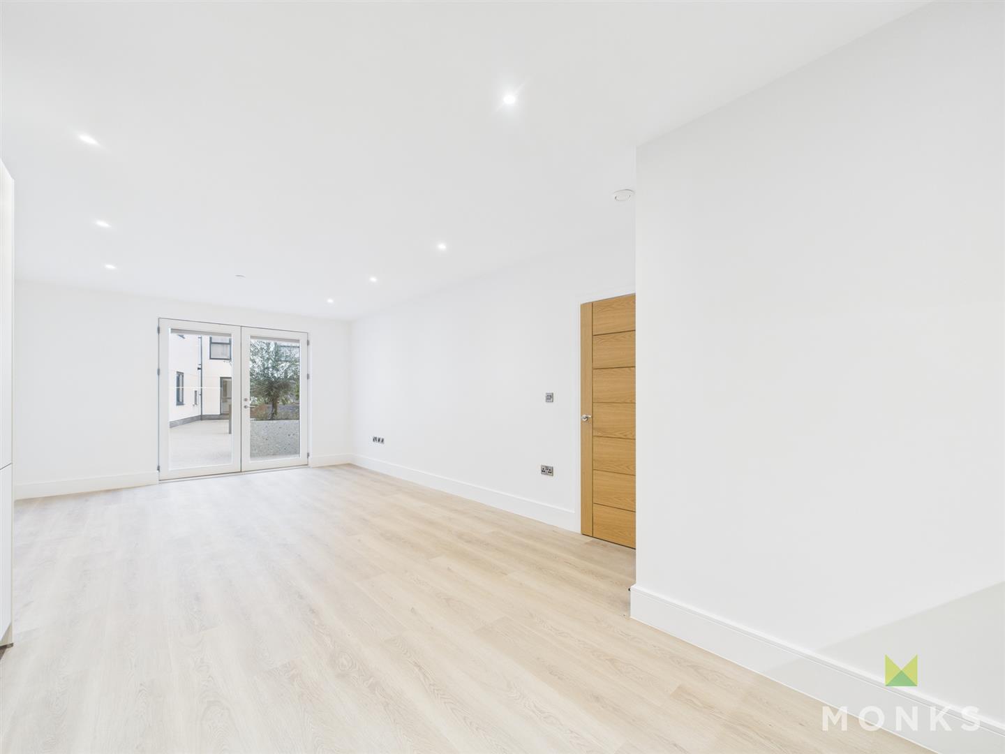 16 Old Coleham Court, Shrewsbury, SY3 7BS For Sale